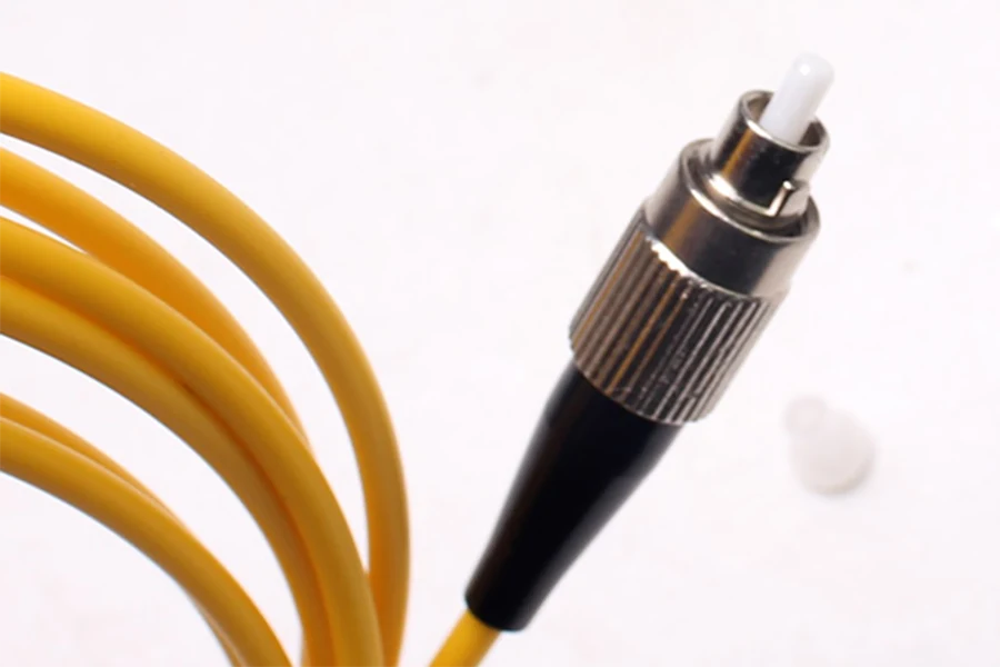 FC/UPC fiber optic connector — view 2
