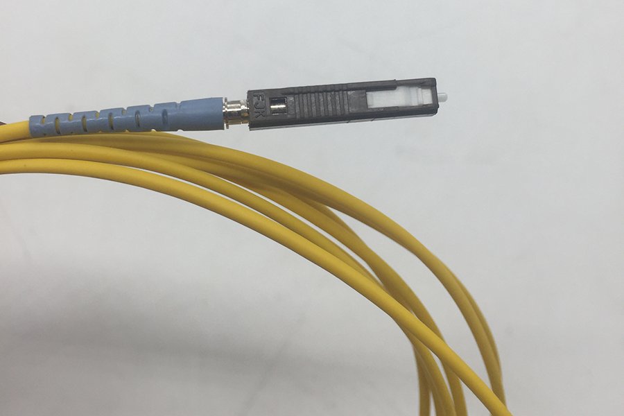 MU type fiber optic connector — view 4
