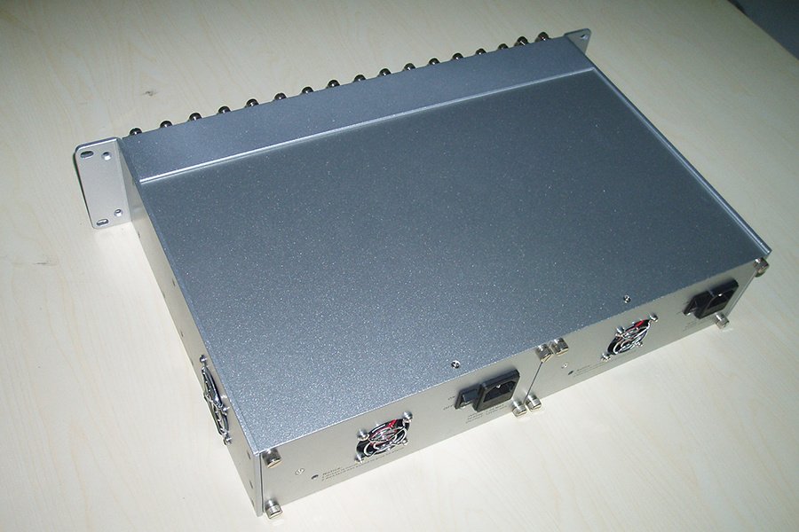 Rack-type managed fiber optic transceiver — view 2
