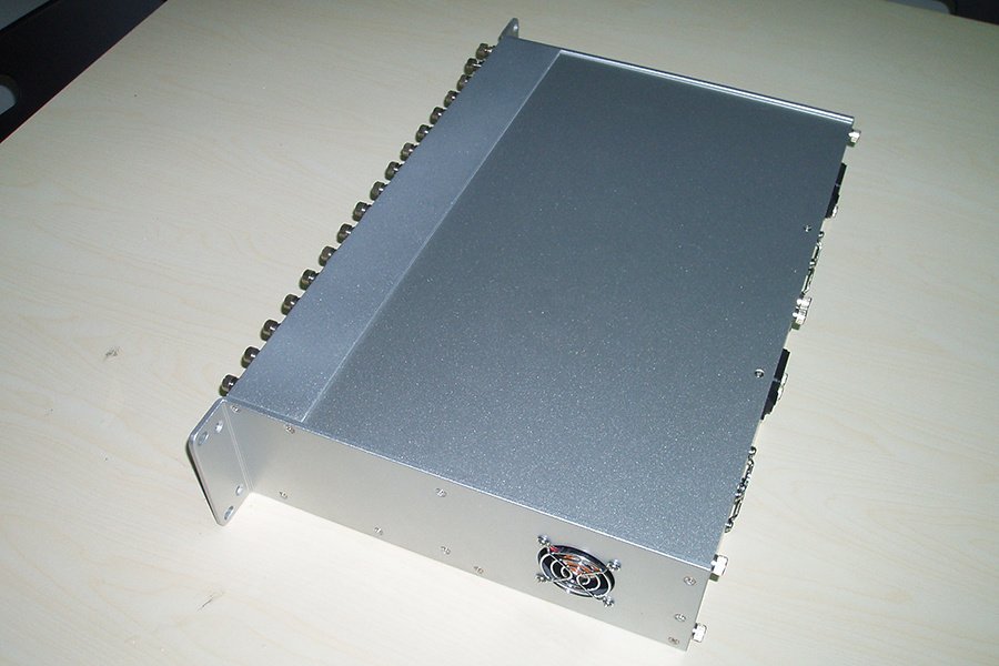 Rack-type managed fiber optic transceiver — view 3