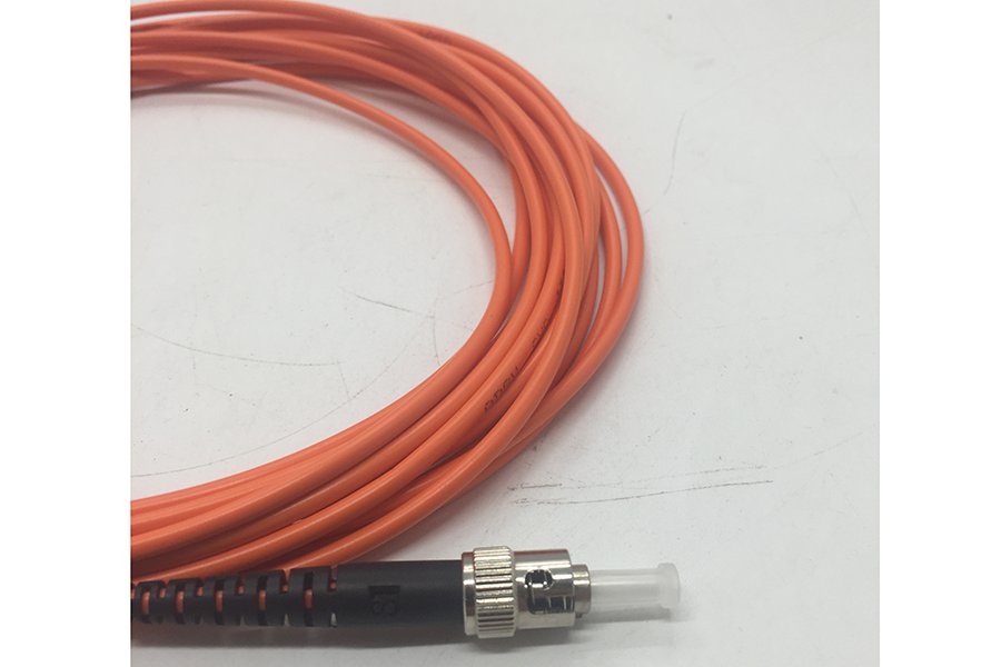 ST type fiber optic connector — view 3